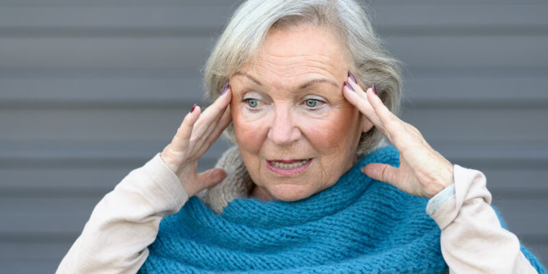 physical symptoms of alzheimer's